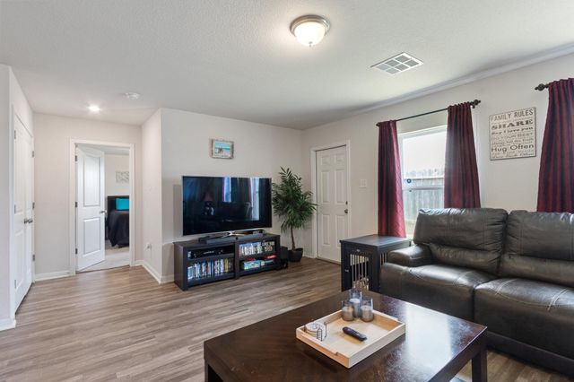 15523 Taylorcrest Drive, Conroe, TX 77306