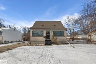 23089 Rausch Avenue, Eastpointe, MI 48021