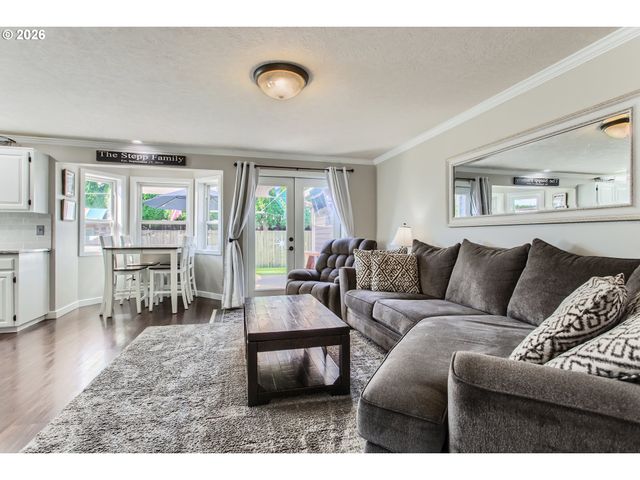 371 Se 7TH Ave, Canby, OR 97013
