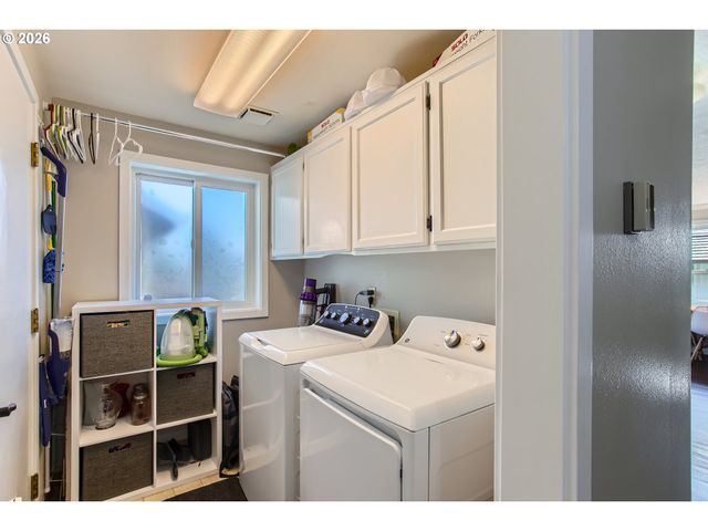 371 Se 7TH Ave, Canby, OR 97013