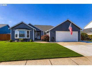 371 Se 7TH Ave, Canby, OR 97013