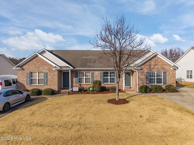 2320 Saddleback Drive B, Winterville, NC 28590
