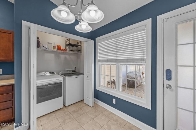 2320 Saddleback Drive B, Winterville, NC 28590