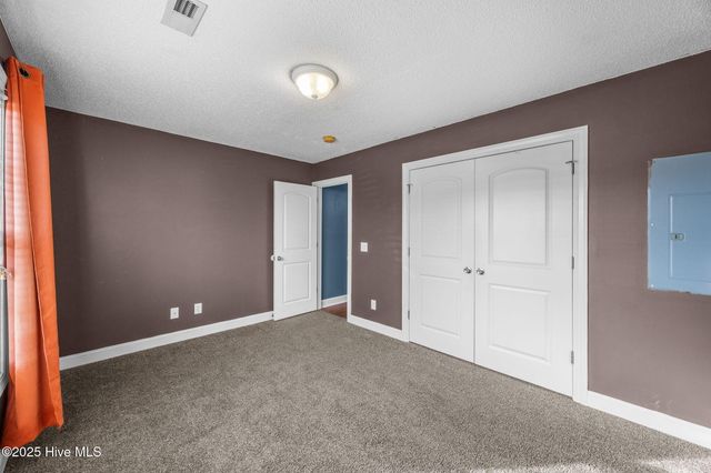 2320 Saddleback Drive B, Winterville, NC 28590