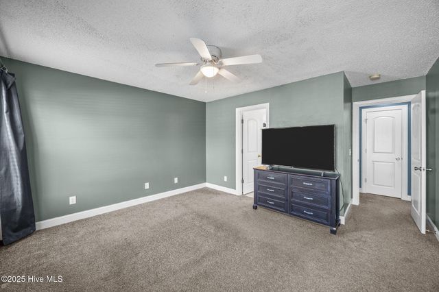 2320 Saddleback Drive B, Winterville, NC 28590