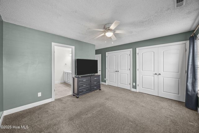 2320 Saddleback Drive B, Winterville, NC 28590