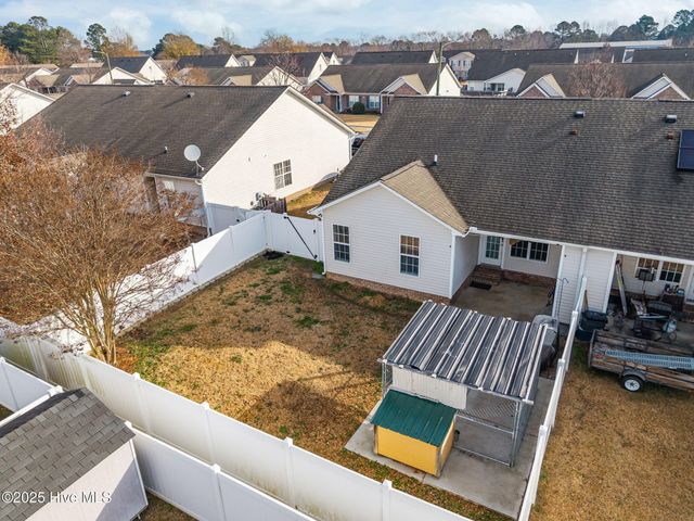 2320 Saddleback Drive B, Winterville, NC 28590