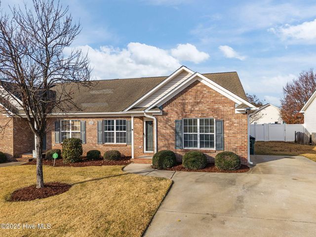 2320 Saddleback Drive B, Winterville, NC 28590