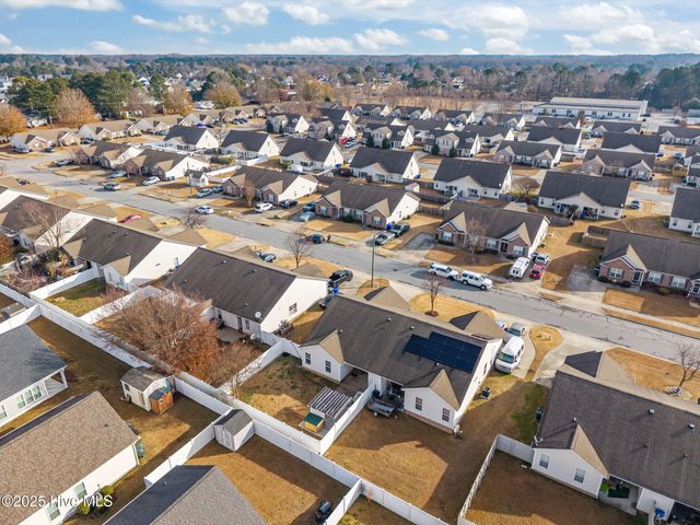 2320 Saddleback Drive B, Winterville, NC 28590