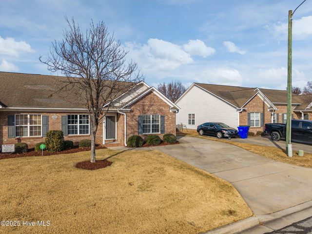 2320 Saddleback Drive B, Winterville, NC 28590