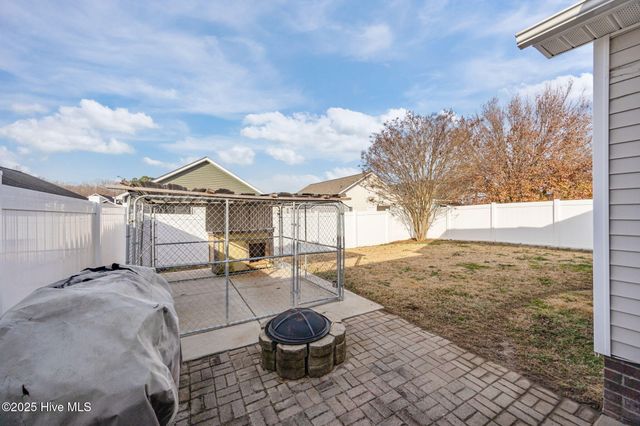 2320 Saddleback Drive B, Winterville, NC 28590