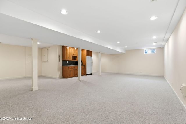 6905 Cabot Ct, Prospect, KY 40059