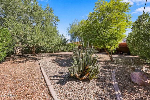3992 N 14TH Street, Phoenix, AZ 85014