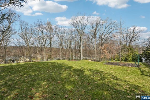 300 Briarwood Drive, Wyckoff, NJ 07481