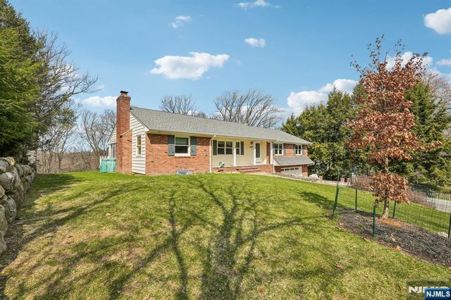 300 Briarwood Drive, Wyckoff, NJ 07481