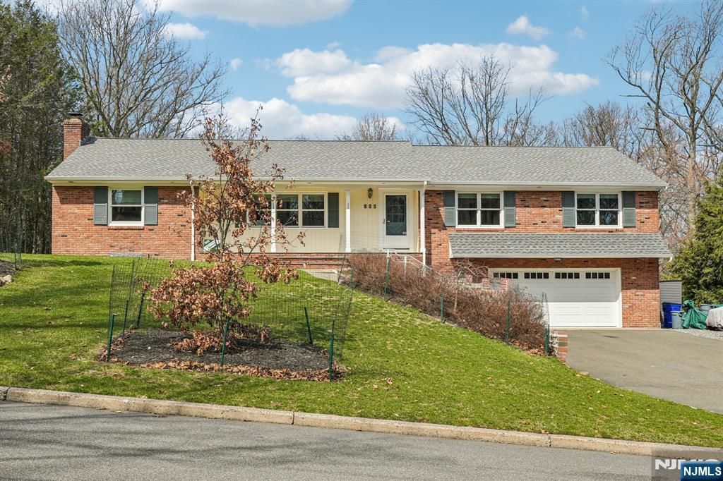 300 Briarwood Drive, Wyckoff, NJ 07481