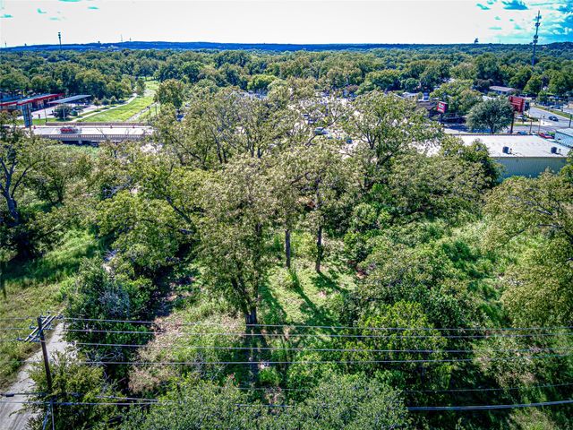 722 S Lbj DR, San Marcos, TX 78666