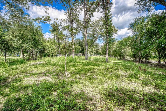 722 S Lbj DR, San Marcos, TX 78666