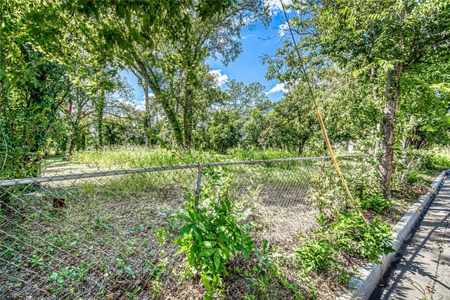 722 S Lbj DR, San Marcos, TX 78666