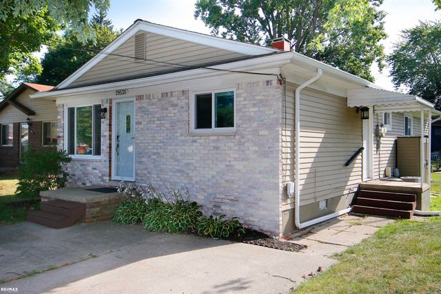 29530 South River Street, Harrison Twp, MI 48043