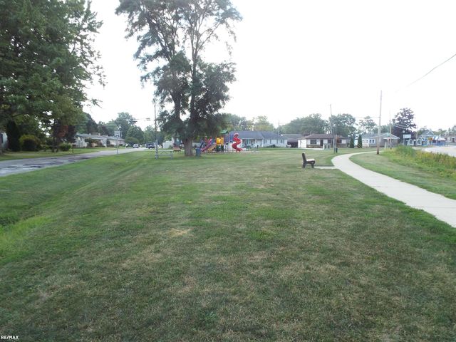29530 South River Street, Harrison Twp, MI 48043
