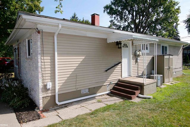 29530 South River Street, Harrison Twp, MI 48043