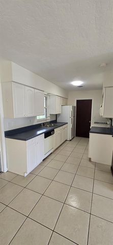 345 S VENICE BOULEVARD, Venice, FL 34293