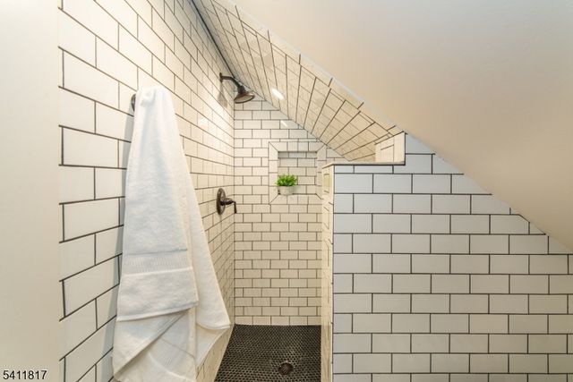 30 Wellesley Rd, Montclair Twp., NJ 07043