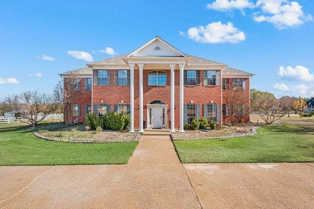 1077 Cardinal Drive, Bartonville, TX 76226