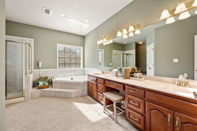 1077 Cardinal Drive, Bartonville, TX 76226