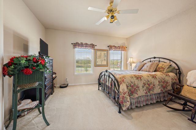 1077 Cardinal Drive, Bartonville, TX 76226