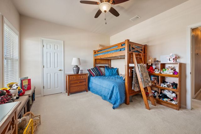 1077 Cardinal Drive, Bartonville, TX 76226