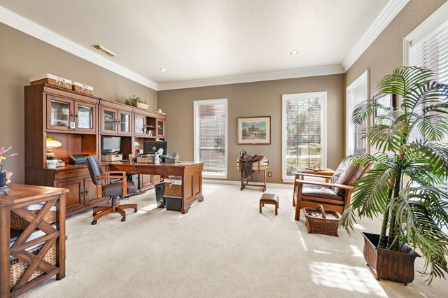 1077 Cardinal Drive, Bartonville, TX 76226