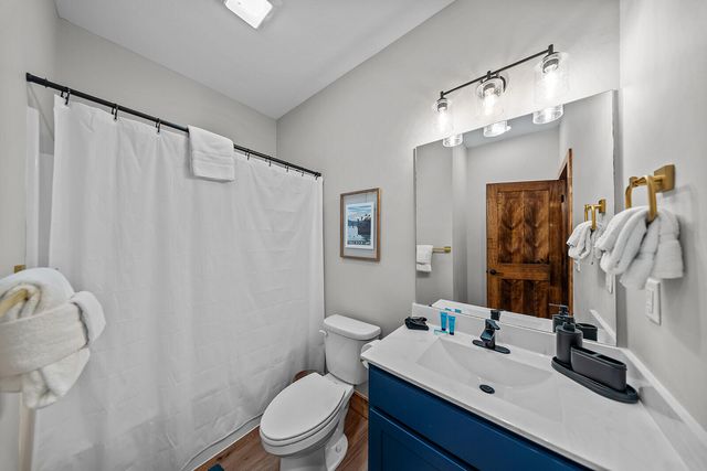 523 Tall Timbers Way, Hollister, MO 65672