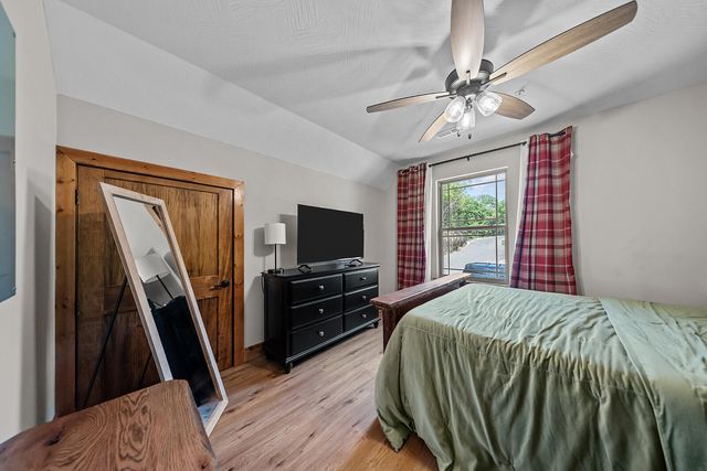 523 Tall Timbers Way, Hollister, MO 65672