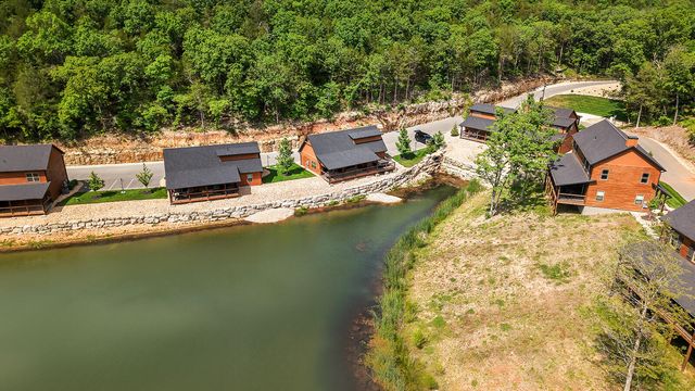 523 Tall Timbers Way, Hollister, MO 65672