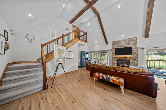 523 Tall Timbers Way, Hollister, MO 65672