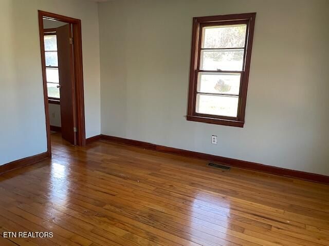 529 Livingston Rd, Bean Station, TN 37708