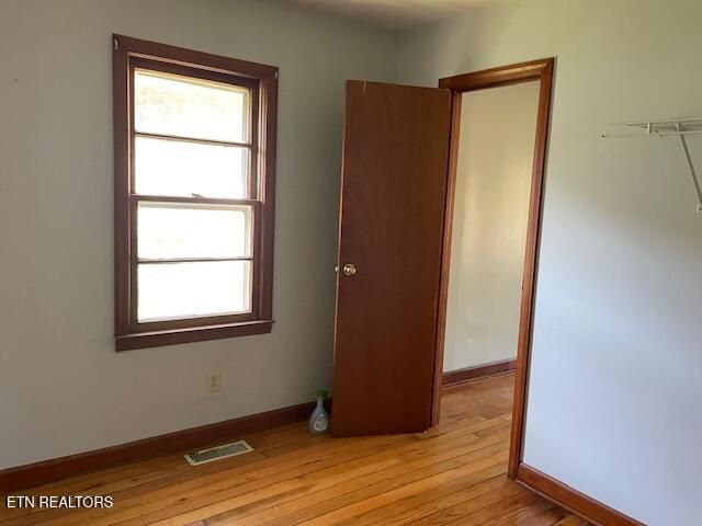 529 Livingston Rd, Bean Station, TN 37708