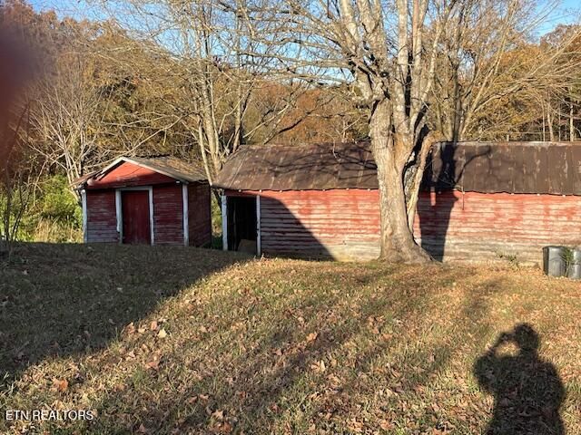 529 Livingston Rd, Bean Station, TN 37708