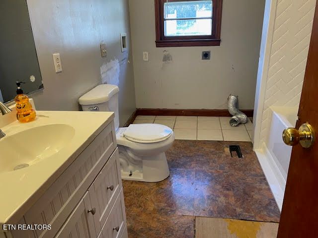 529 Livingston Rd, Bean Station, TN 37708