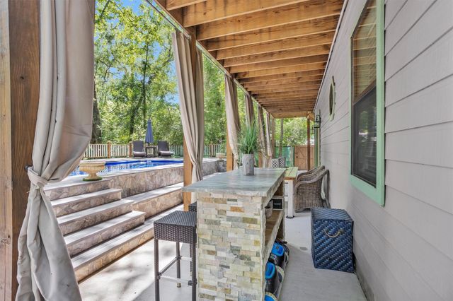 628 Catfish Lane, Conroe, TX 77384