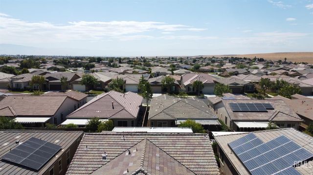 10026 Besancon Way, Bakersfield, CA 93306