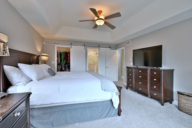 142 W 3rd Street 142, Elmhurst, IL 60126