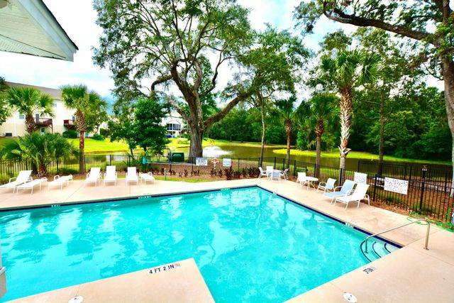 1402 Hamlin Park Circle, Mount Pleasant, SC 29466