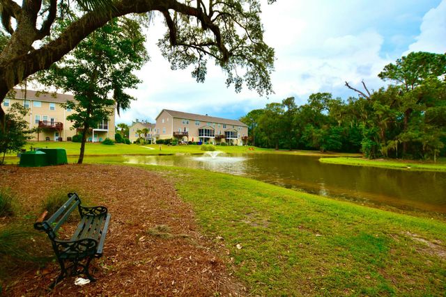 1402 Hamlin Park Circle, Mount Pleasant, SC 29466