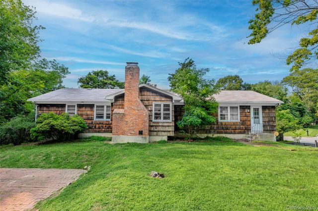 20 Audubon Gate, Miller Place, NY 11764