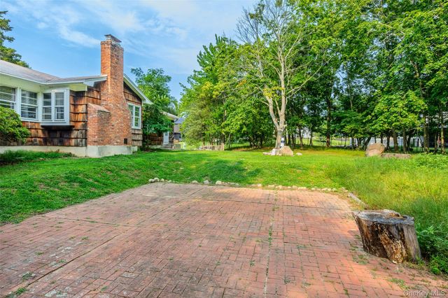 20 Audubon Gate, Miller Place, NY 11764