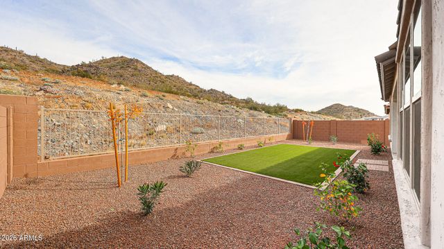 7072 W PLUM Road, Peoria, AZ 85383