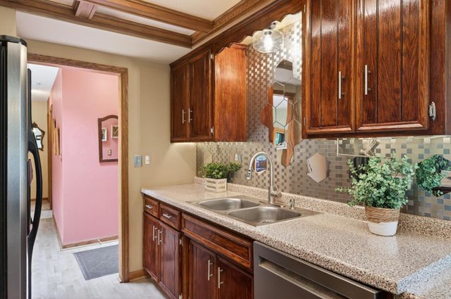 7930 W 26th Street, Saint Louis Park, MN 55426